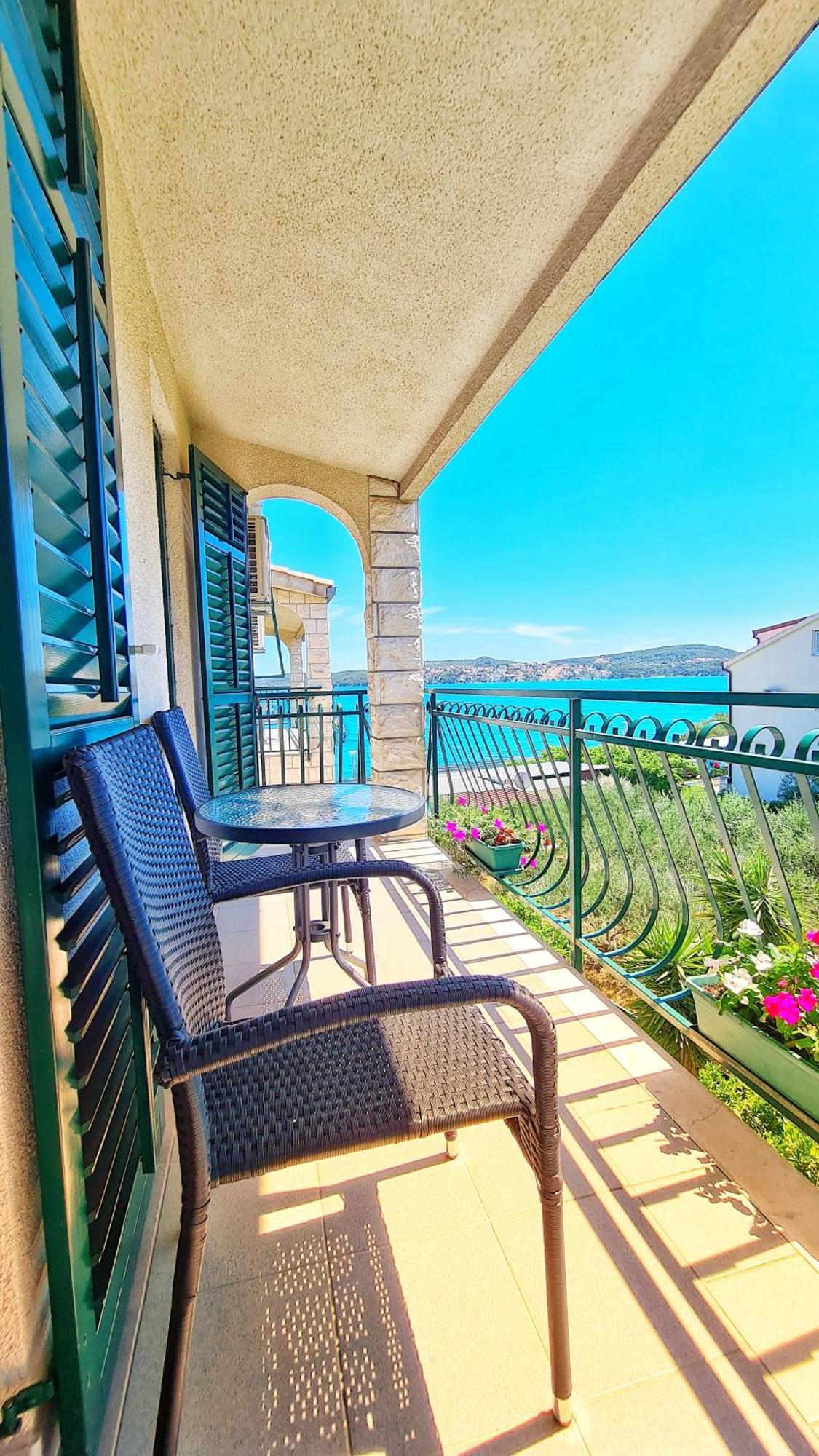 Apartments G Trogir Oda fotoğraf