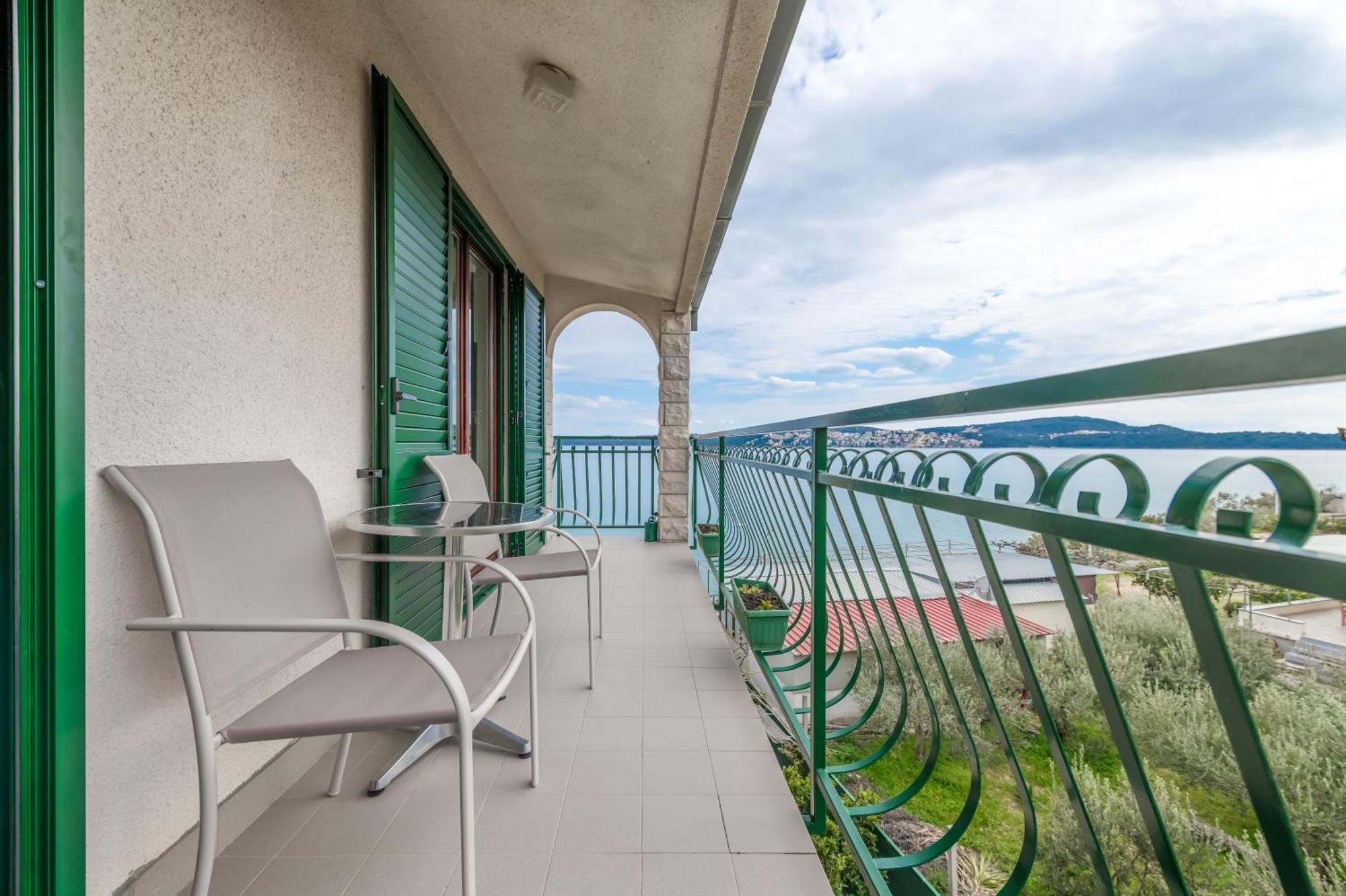 Apartments G Trogir Oda fotoğraf