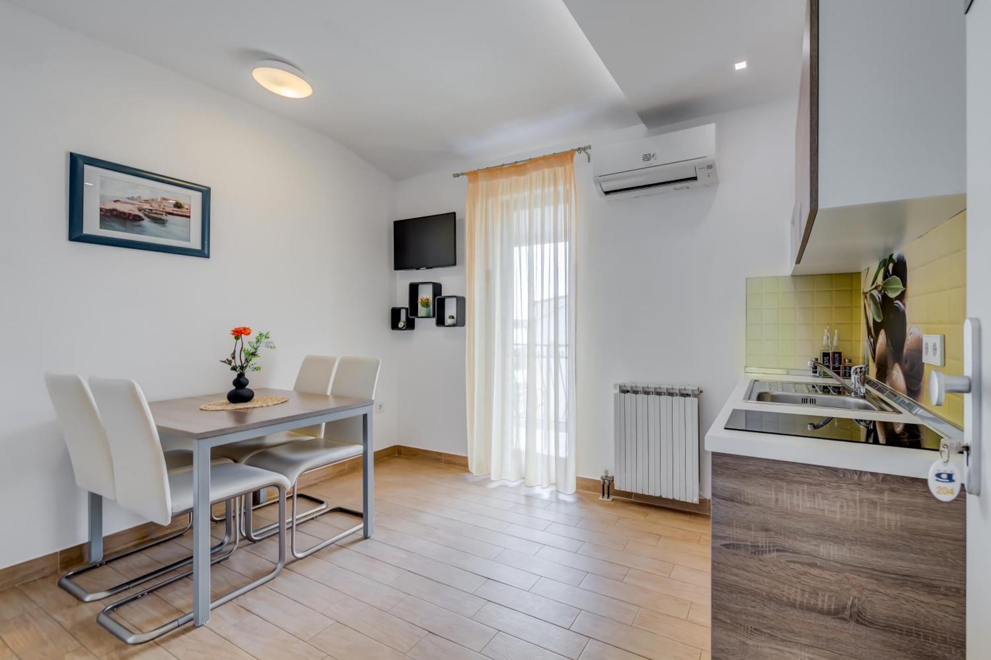Apartments G Trogir Oda fotoğraf