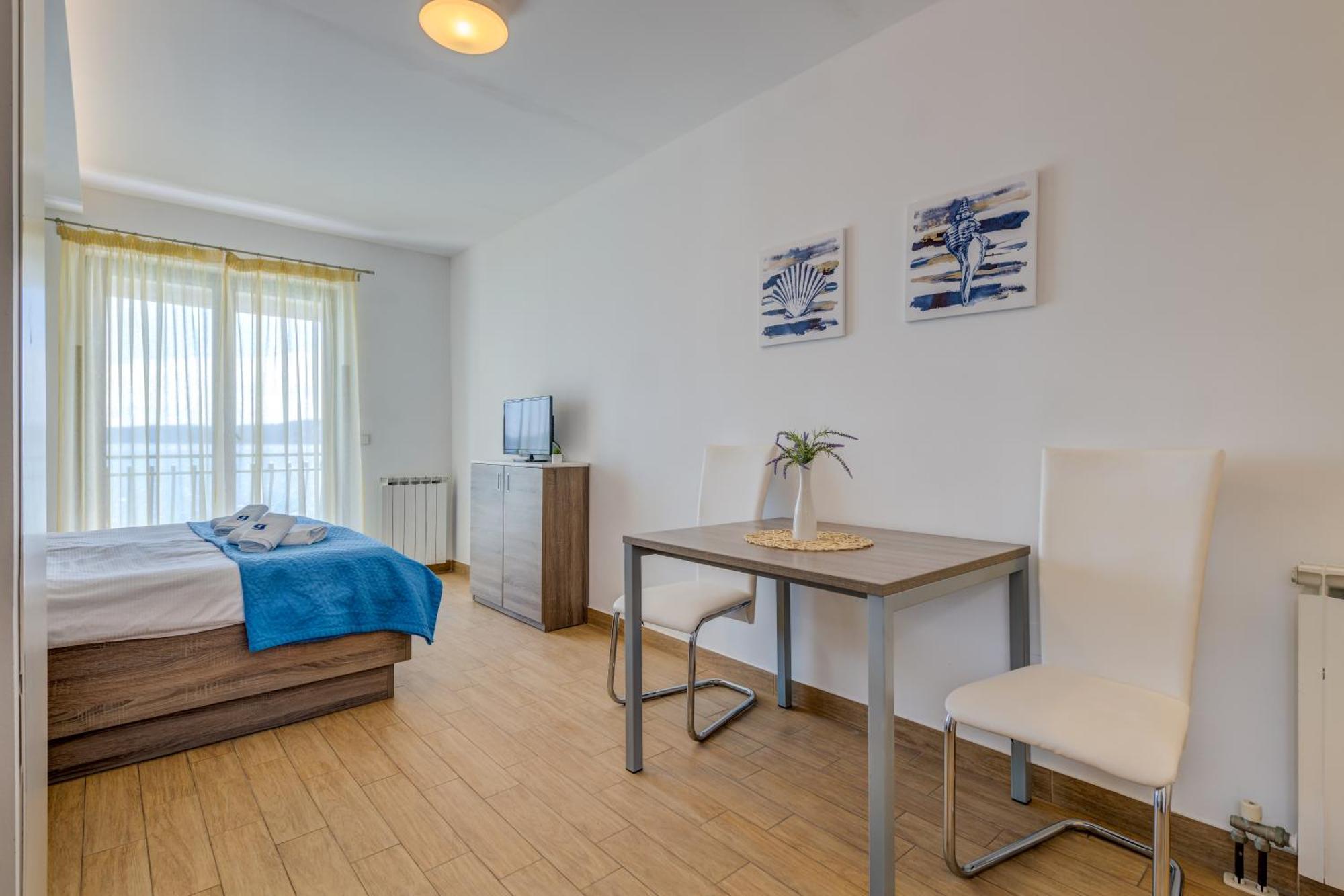 Apartments G Trogir Oda fotoğraf