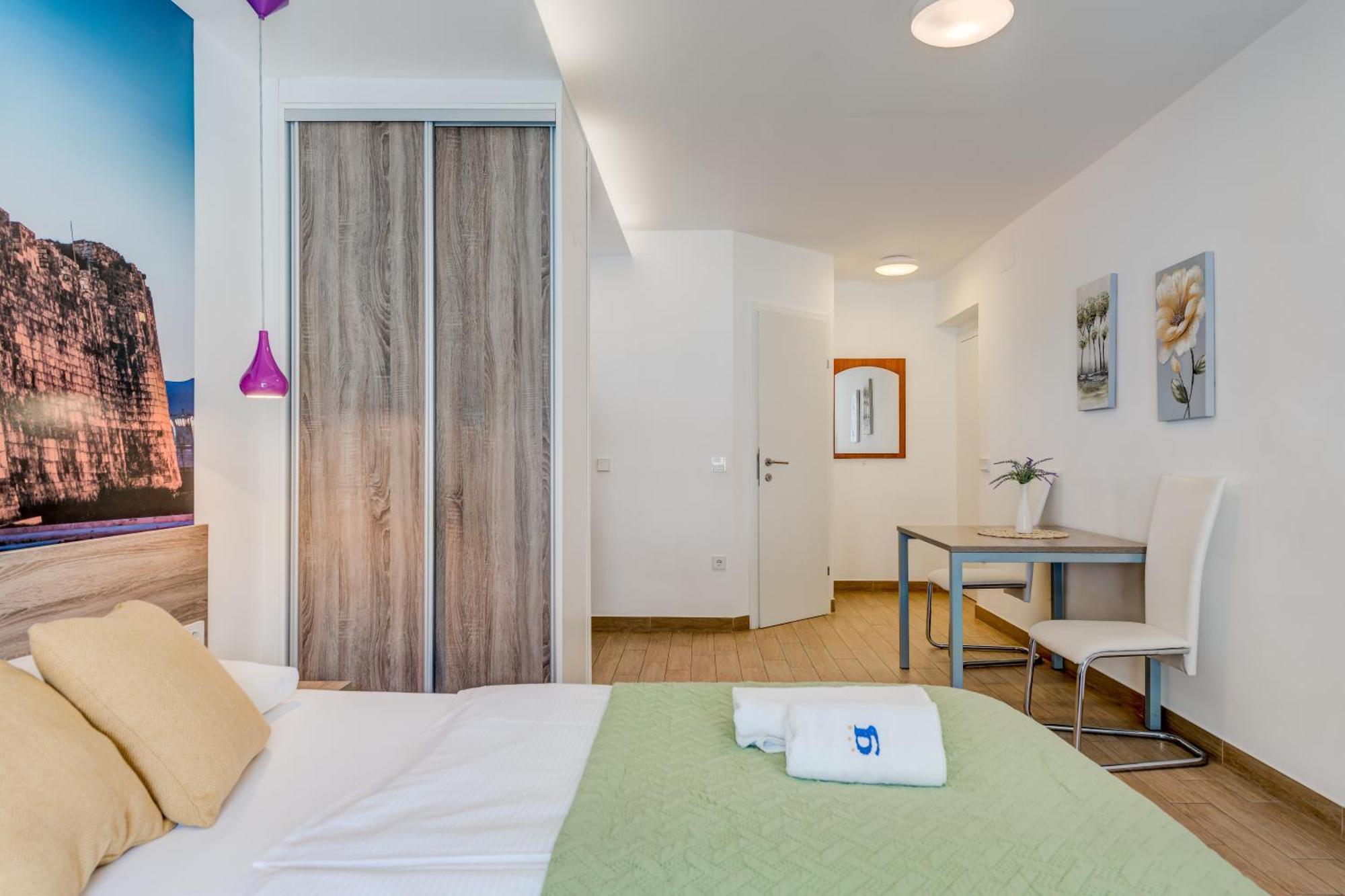 Apartments G Trogir Oda fotoğraf