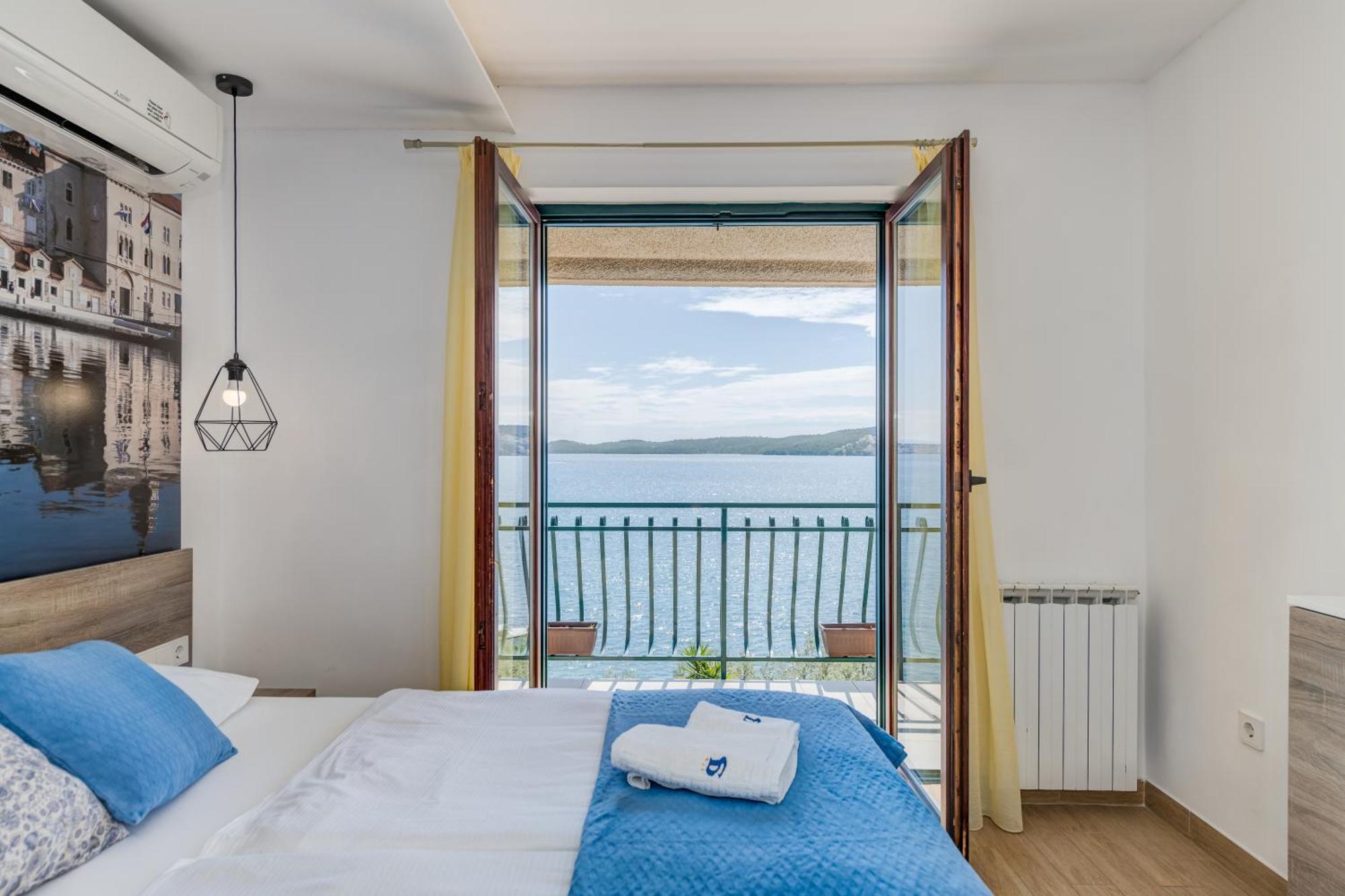 Apartments G Trogir Oda fotoğraf